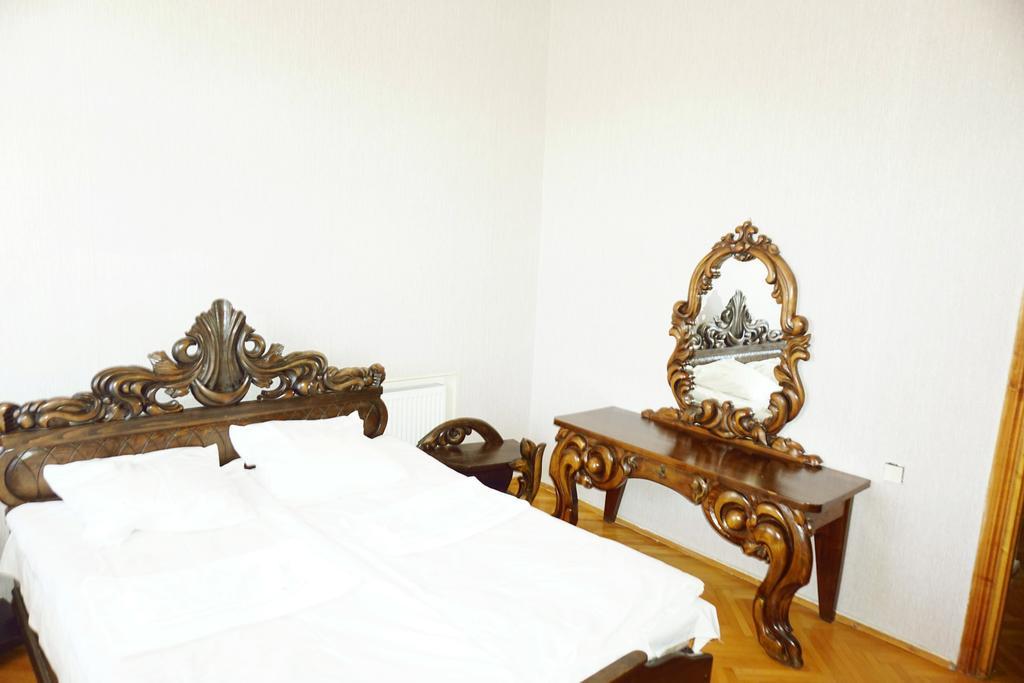 Guesthouse Zedafoni Zestafoni Екстер'єр фото
