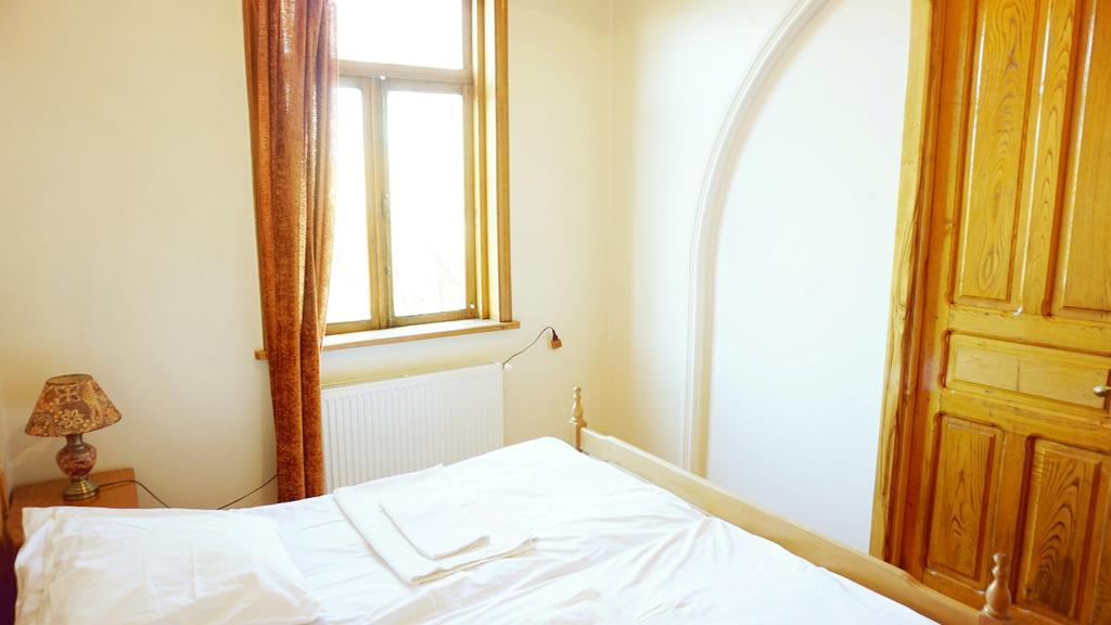 Guesthouse Zedafoni Zestafoni Екстер'єр фото