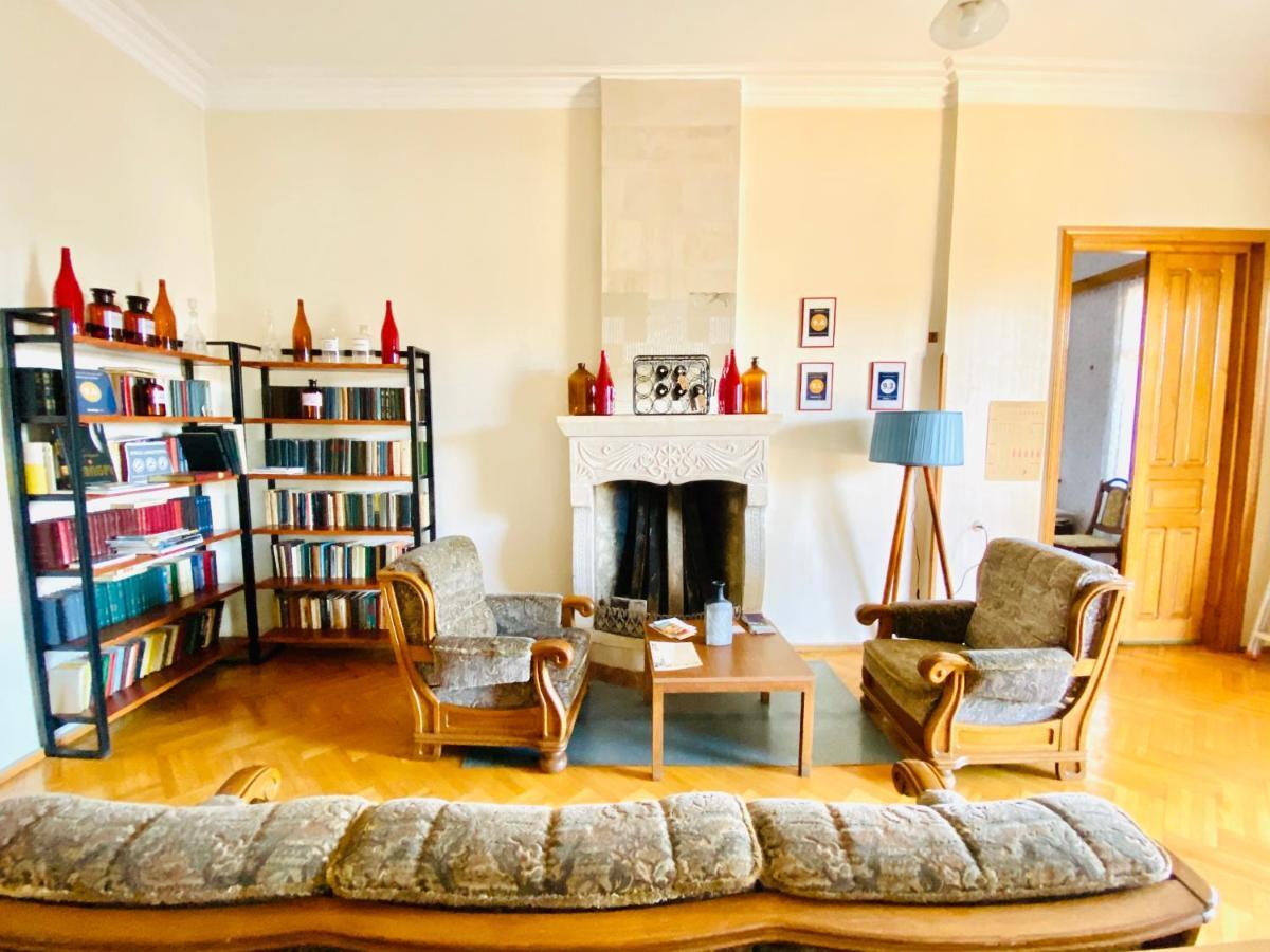 Guesthouse Zedafoni Zestafoni Екстер'єр фото